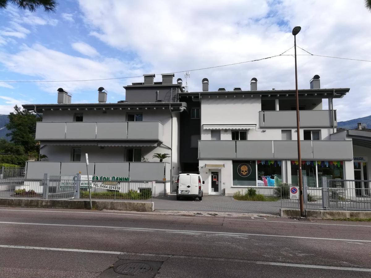 Ferrarini Leilighet Riva del Garda Eksteriør bilde